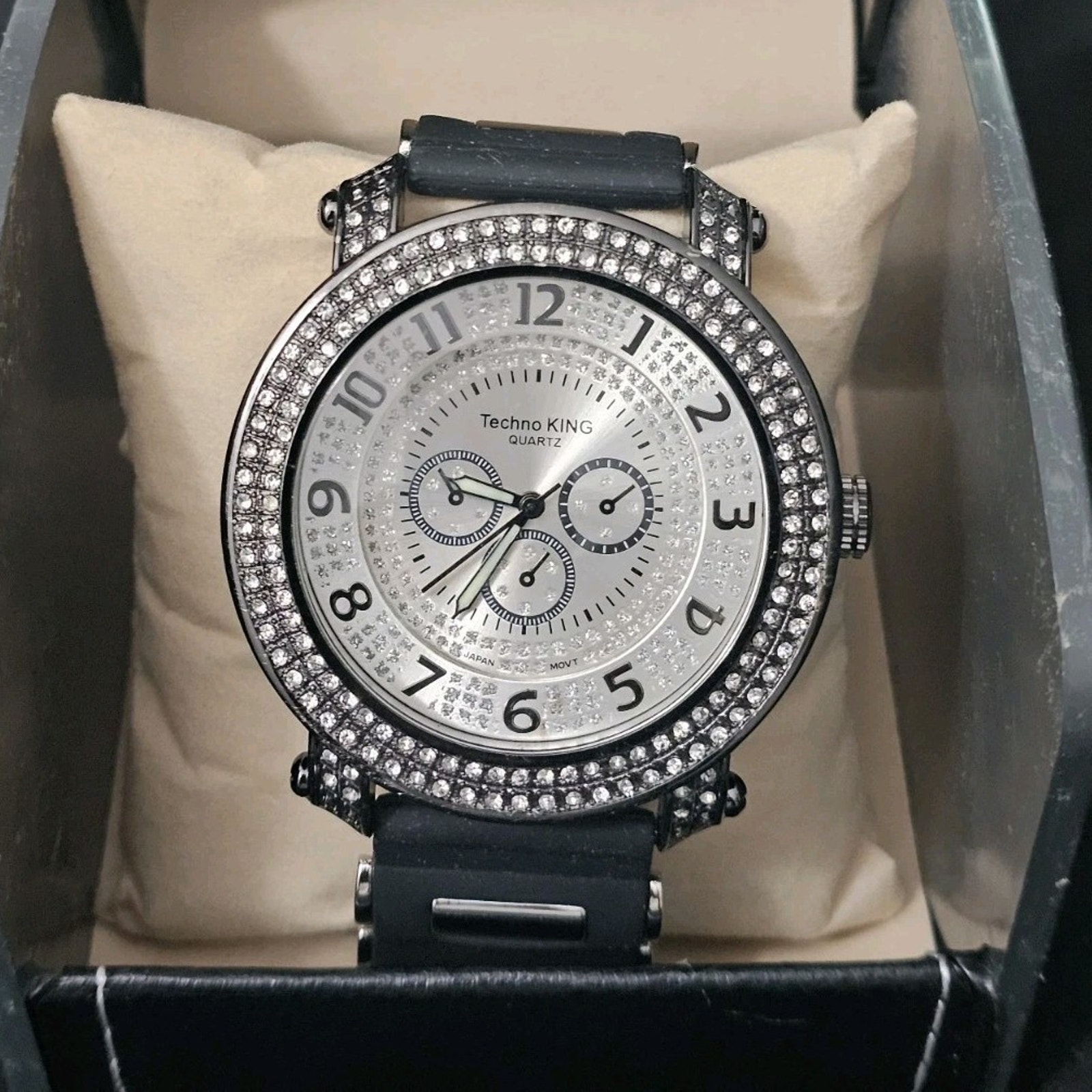 54mm Mens Quartz Analog Watch Silver Dial Crystal Bezel Black Rubber Bullet Band